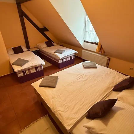 Konukevi Albatros 3*